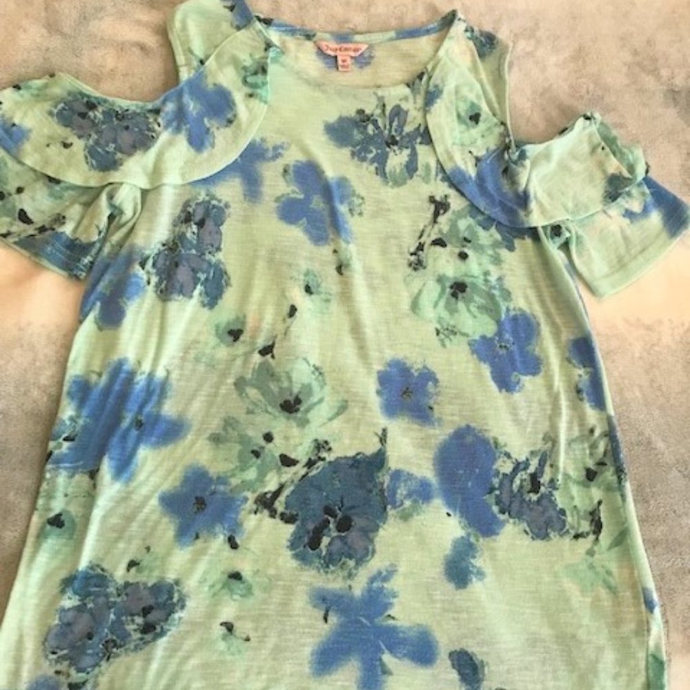 Juicy Couture  Cold shoulder Watercolor Top Medium